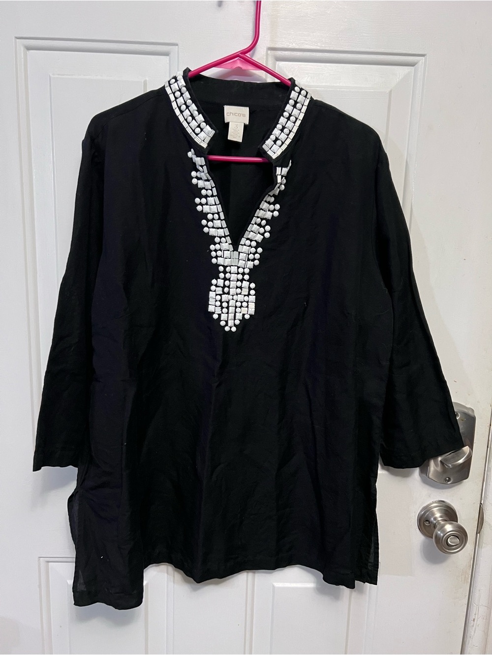 Chico’s Black Linen Cotton Tunic Blouse Size 3 XL 16-18 Beaded Embellished